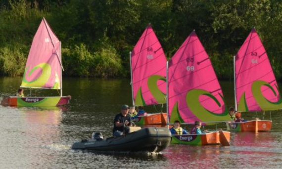 Jachting pro děti – vydejme se na vodní dobrodružství v novém školním roce!